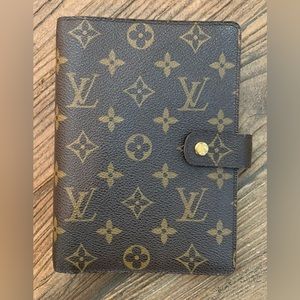 Louis Vuitton Medium Agenda